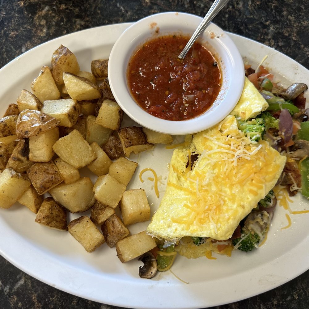 The House Cafe - Garden Omelette with Bacon and Home Fries - Cafes Near Me - Richardson, Texas The House Cafe - Garden Omelette with Bacon and Home Fries - Cafes Near Me - Richardson, Texas