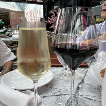 Carpaccio - Cheers - Italian Near Me - East Rutherford, New Jersey