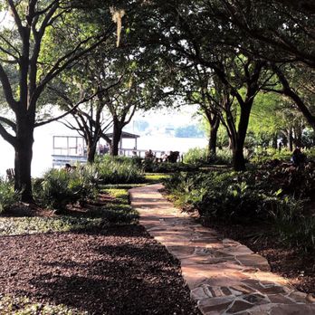 Hillstone Restaurant - Outside - New American Near Me - Winter Park, Florida