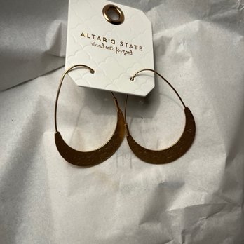 Altar'd State Forum Shops - Beautiful gold tone hammered earrings at a great price! - Women's Clothing Near Me - Las Vegas, Nevada Altar'd State Forum Shops - Beautiful gold tone hammered earrings at a great price! - Women's Clothing Near Me - Las Vegas, Nevada