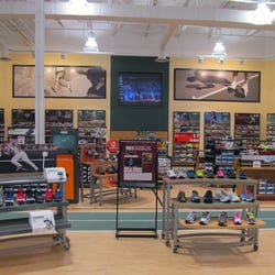 DICK'S Sporting Goods