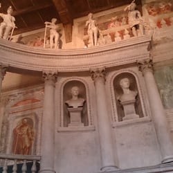 Teatro all'antica