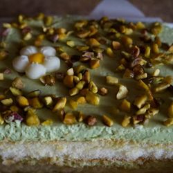Jinsee Bakery - Pistachio Cake