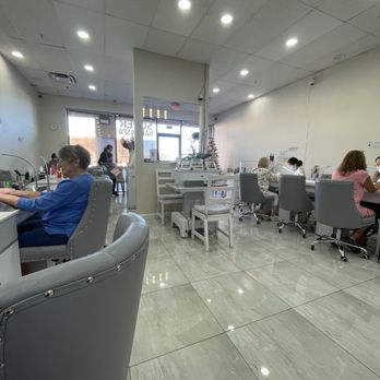 Super Nails & Spa - Nail Salons Near Me - Surprise, Arizona