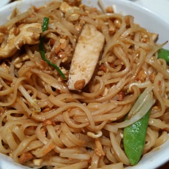 Pei Wei Asian Kitchen - Chicken Pad Thai with extra vegetables - Chinese Near Me - Shenandoah, Texas Pei Wei Asian Kitchen - Chicken Pad Thai with extra vegetables - Chinese Near Me - Shenandoah, Texas