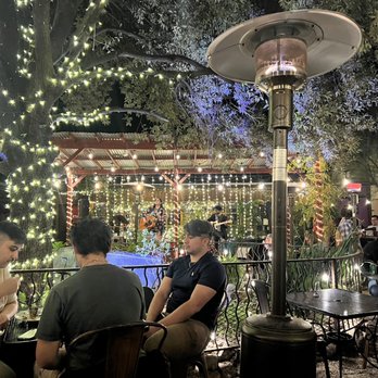 JoJo's - Band playing in outdoor restaurant - Bars Near Me - Tucson, Arizona