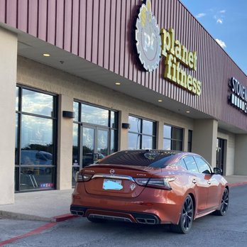 Planet Fitness - Manager's car in parked in fire lane right in front of building - Gyms Near Me - Cleburne, Texas Planet Fitness - Manager's car in parked in fire lane right in front of building - Gyms Near Me - Cleburne, Texas