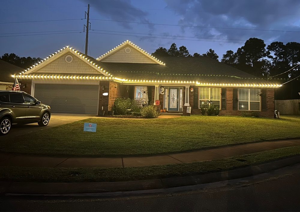 CHRISTMAS LIGHTS FOR YOU Navarre, Florida Holiday Decorating