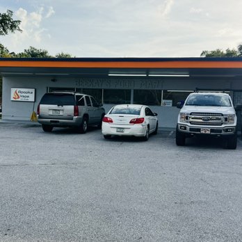 Apopka Vape - three trucks parked in front of a gas station - Vape Shops Near Me - Apopka, Florida Apopka Vape - three trucks parked in front of a gas station - Vape Shops Near Me - Apopka, Florida