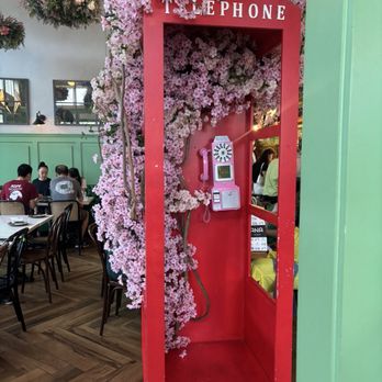 Dok Khao - Inside - Thai Near Me - Woodbridge, Virginia