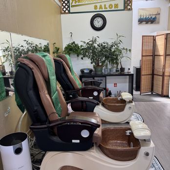 American Nails - Chairs and flooring, clean service! - Nail Salons Near Me - El Cerrito, California American Nails - Chairs and flooring, clean service! - Nail Salons Near Me - El Cerrito, California