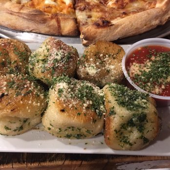 Ramunto's Pizza & Pub - Garlic Knots - Pizza Near Me - North Adams, Massachusetts