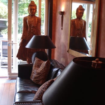 Via Nova Lounge - Financial Advising Near Me - Hamburg, HH