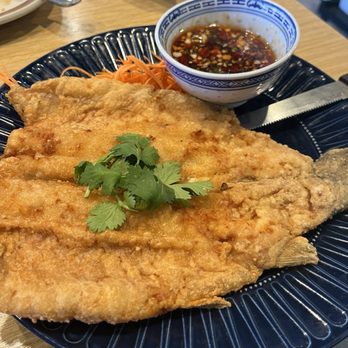 Charm Siam Restaurant - Noodles Near Me - Long Beach, California