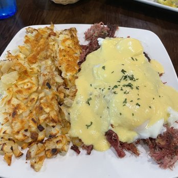 The Scratch Room - Corned beef hash Benedicts with hash browns... hash hash hash - Breakfast & Brunch Near Me - Anaheim, California The Scratch Room - Corned beef hash Benedicts with hash browns... hash hash hash - Breakfast & Brunch Near Me - Anaheim, California