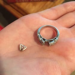 Jared Galleria of Jewelry - THE ENTIRE THING CAME OFF LIKE IT WAS PUT TOGETHER WITH GLUE AND TAPE.