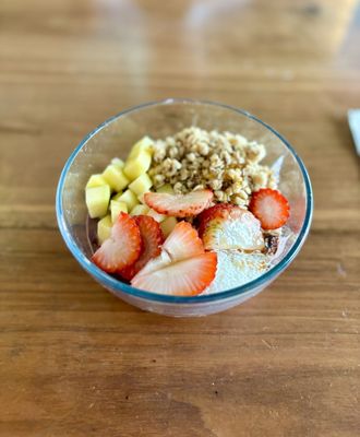 The Hive Superfood Eats & Organic Cafe - Santa Monica by null