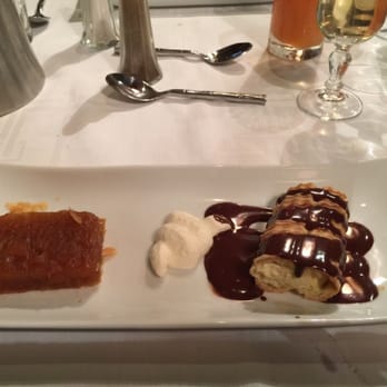 Le Capitaine Fracasse - Restaurants Near Me - Paris, 75
