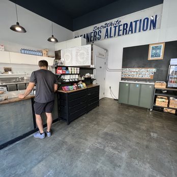 Snow White Coffee - Inside - Coffee & Tea Near Me - Oakland, California Snow White Coffee - Inside - Coffee & Tea Near Me - Oakland, California