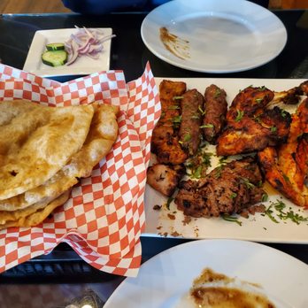 Bundoo Khan -Chicago - Comes with your choice or bread - Indian Near Me - Chicago, Illinois