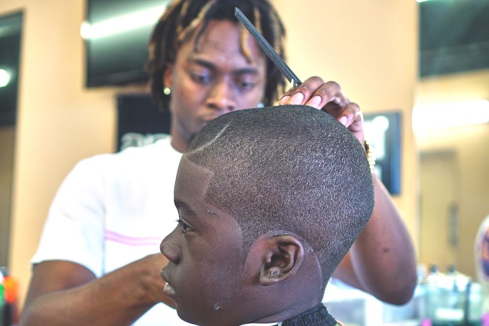 CHESS CLIPS N CUTZ 102 Photos & 59 Reviews Barbers 24 N Euclid