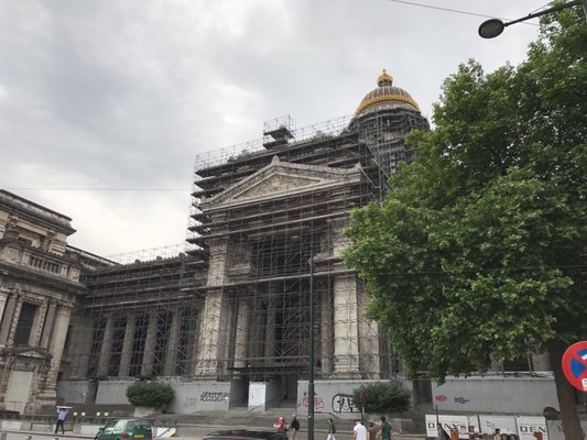 Palais de Justice by null