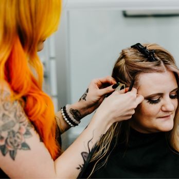 Kate Love - Hi beautiful! I'm Kate. I specialize in healthy color transformations & extensions. Here I am applying tape-in extensions. - Hair Stylists Near Me Kate Love - Hi beautiful! I'm Kate. I specialize in healthy color transformations & extensions. Here I am applying tape-in extensions. - Hair Stylists Near Me