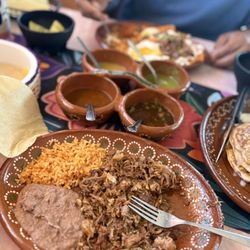 Hay Madre Mia - Plato De Carnitas