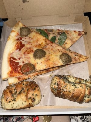 Mr. Moto Pizza Mission Valley by null