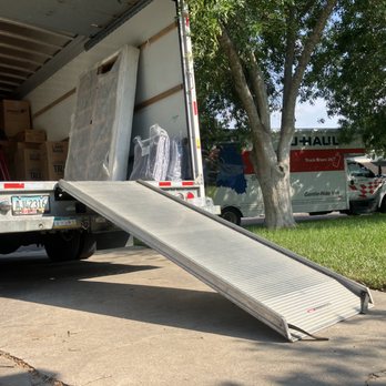 Benitez Movers - Loading service - Movers Near Me - Edinburg, Texas