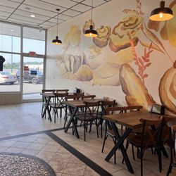 Tuscan Bakery - Dining area