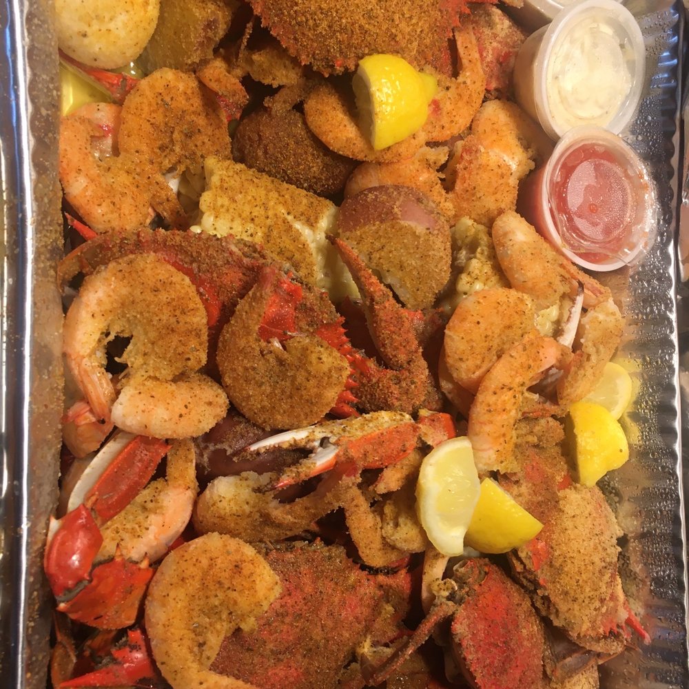 Macker Seafood - Daytona Deluxe - Seafood Near Me - Daytona Beach, Florida