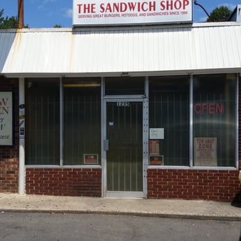 Sandwich Shop - the front of a sandwich shop - Sandwiches Near Me - Charlotte, North Carolina Sandwich Shop - the front of a sandwich shop - Sandwiches Near Me - Charlotte, North Carolina