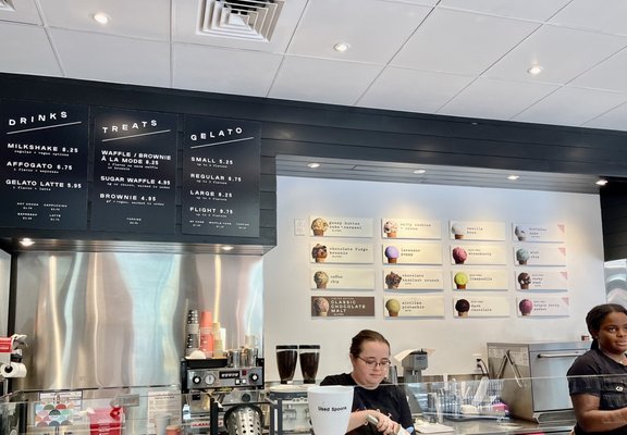 Gelato Boy by null
