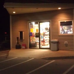 Minute Mart - Entrance