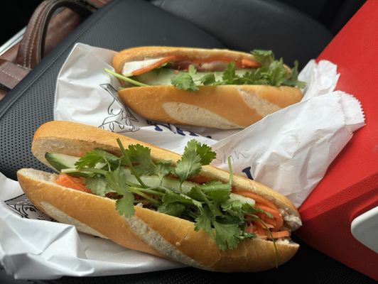 Banh Mi Nhu Lan by null