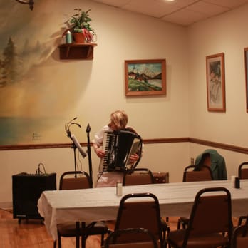 Lindenhof - Accordion! - German Near Me - Peoria, Illinois