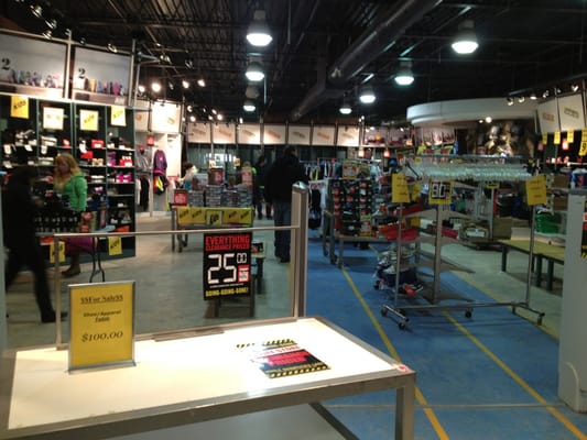 athletes world store