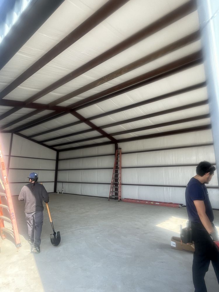 Slide of Retro Construction & Roofing