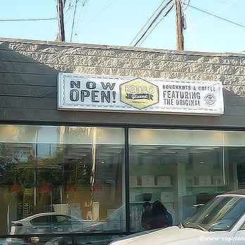 Kettle Glazed Doughnuts - Donuts Near Me - Hollywood, California Kettle Glazed Doughnuts - Donuts Near Me - Hollywood, California