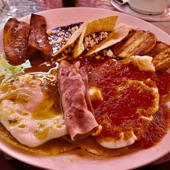 Café Montejo Merida - Huevos Divorciados - Cafeteria Near Me - Mérida, YUC Café Montejo Merida - Huevos Divorciados - Cafeteria Near Me - Mérida, YUC