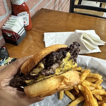 Sauce'd - Smashburger - Pizza Near Me - Grapevine, Texas