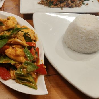 Khao San Road - Panang curry - Thai Near Me - Toronto, Ontario