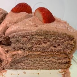 Momma's Homemade Cakes - Strawberry cake with strawberry frosting