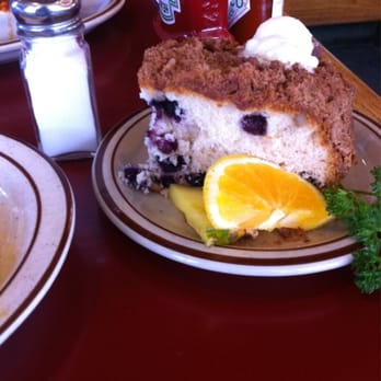 Hobee's Restaurant - Closeup of coffee cake :) - Breakfast & Brunch Near Me - Sunnyvale, California Hobee's Restaurant - Closeup of coffee cake :) - Breakfast & Brunch Near Me - Sunnyvale, California