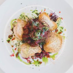 Honu Oceanside - Fresh Ahi Poke with house made taro chips
