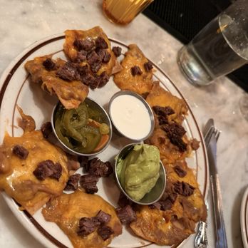Yellow Rose - Nachos Compuestos with Steak - Tex-Mex Near Me - New York, New York Yellow Rose - Nachos Compuestos with Steak - Tex-Mex Near Me - New York, New York