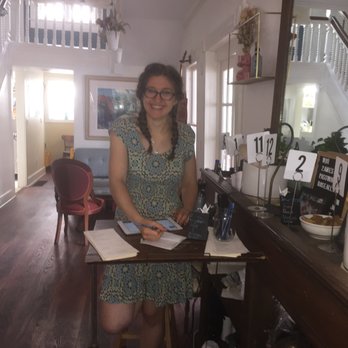 2 Ames - Kelly is ready to take your order - New American Near Me - Chautauqua, New York