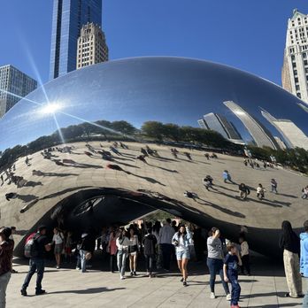 Cloud Gate - The famous bean! - Public Art Near Me - Chicago, Illinois