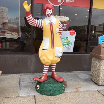 McDonald's - Ronald McDonald statue, previously at the Fairmont location. - Burgers Near Me - Windom, Minnesota